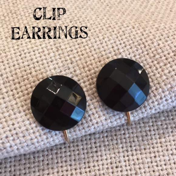 Vintage Black Faceted Glass Button Earrings Clip - Picture 1 of 8